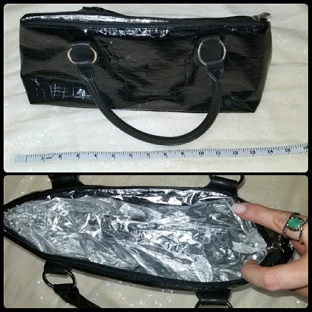 NWOT Insulated Faux Snakeskin Wine Purse in Black Patent